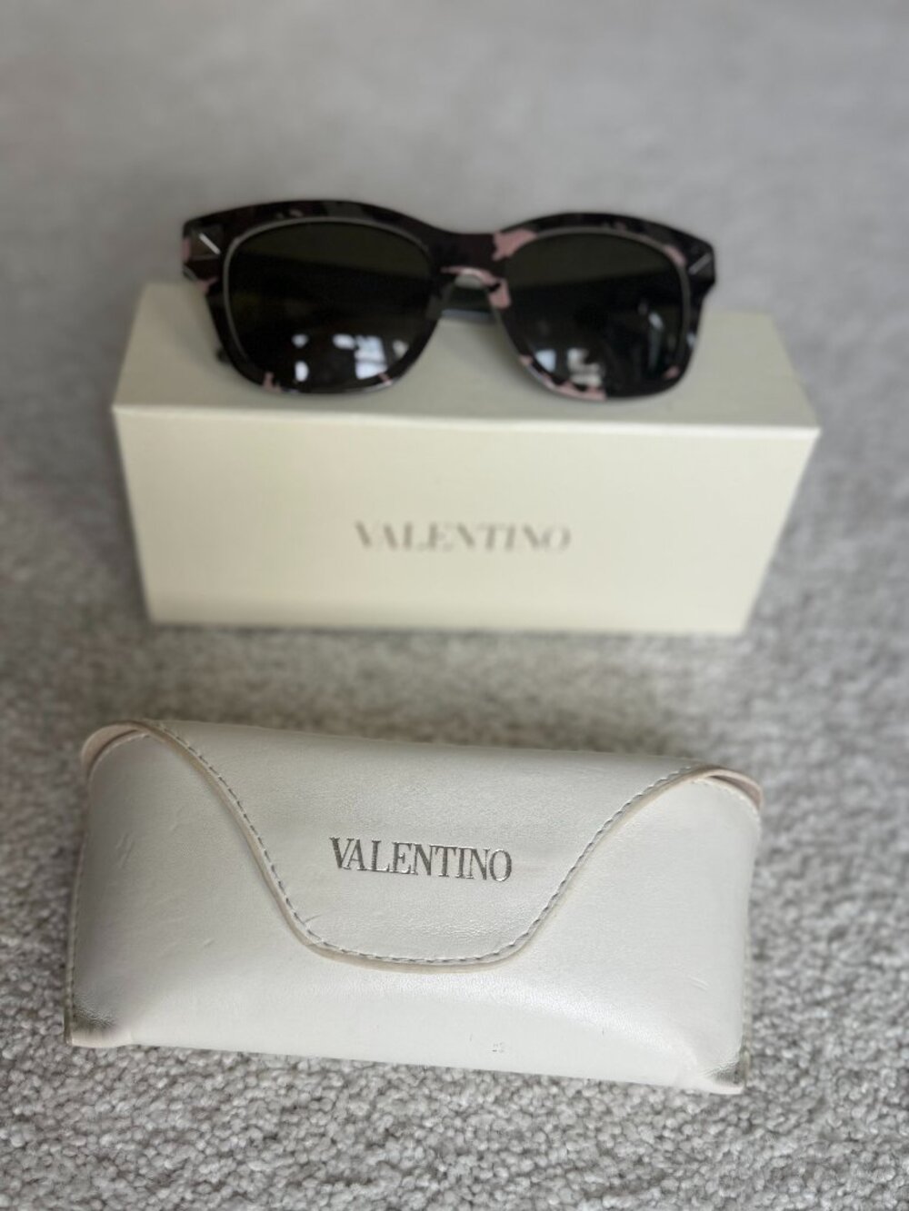 Valentino Rock Stud Sunglasses with case and box MSRP $515 - Picture 4 of 11